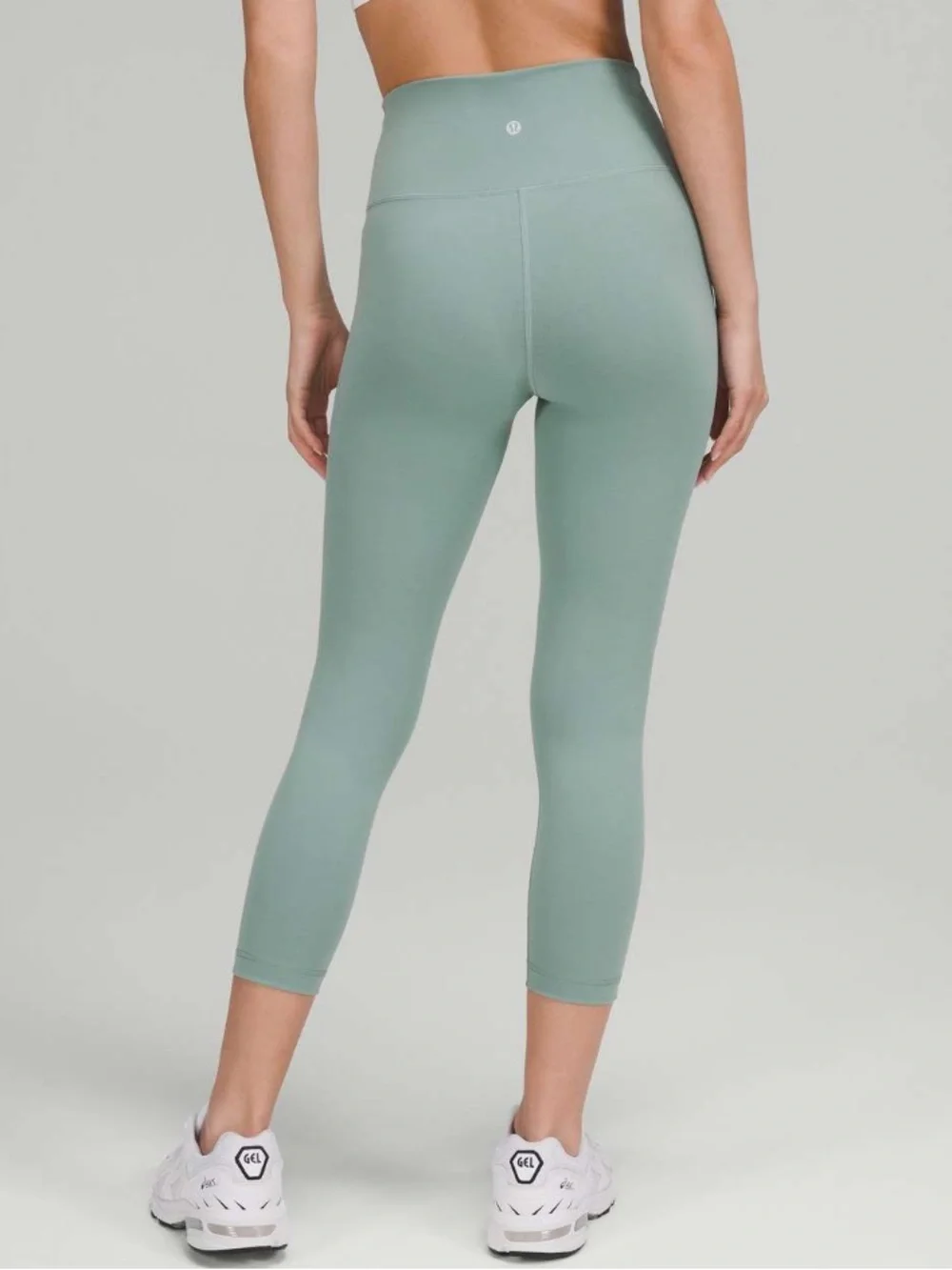 Like New Lululemon Matching Teal/Gray/Purple Bundle. Size 4